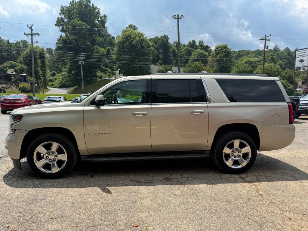 2016 Chevrolet Suburban - $18,250