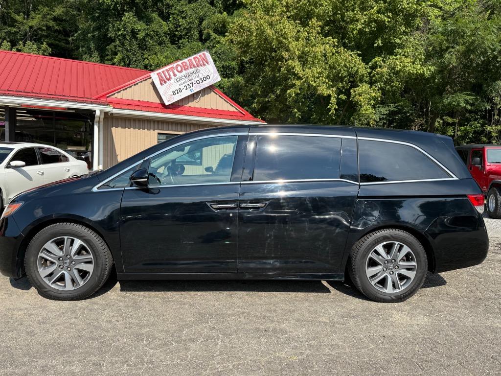 2016 Honda Odyssey - $15,490