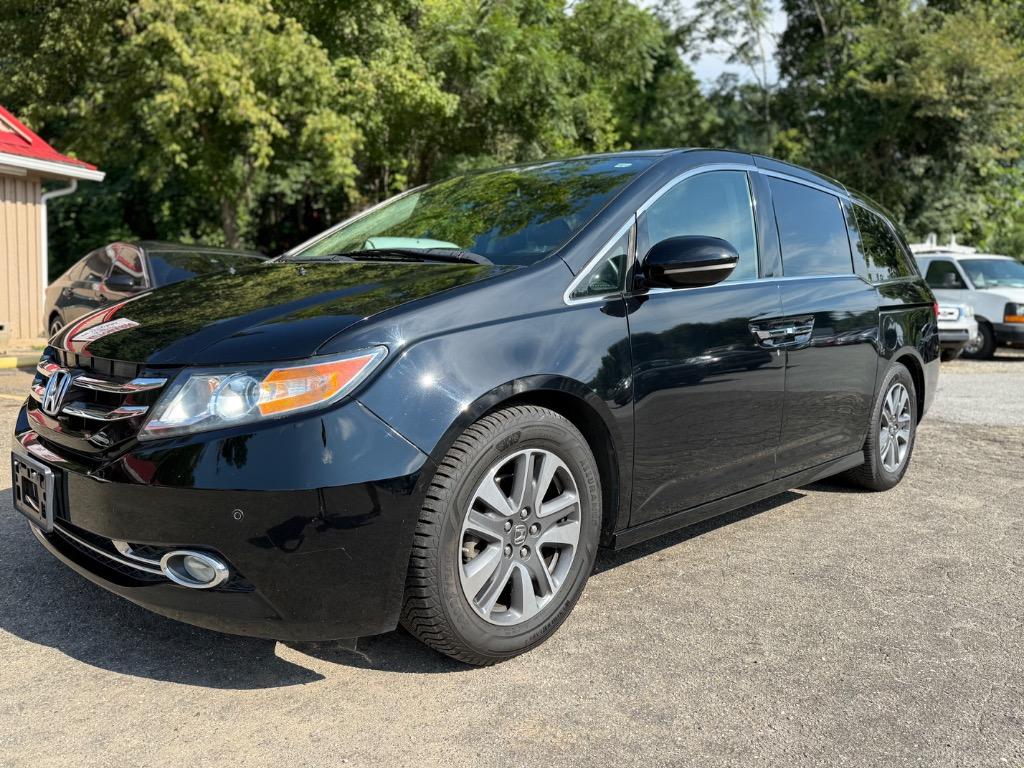 2016 Honda Odyssey - $15,490