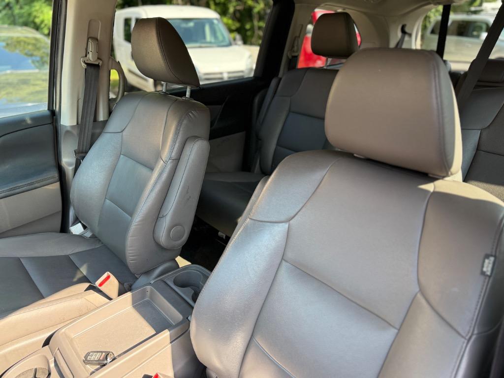 2016 Honda Odyssey - $15,490