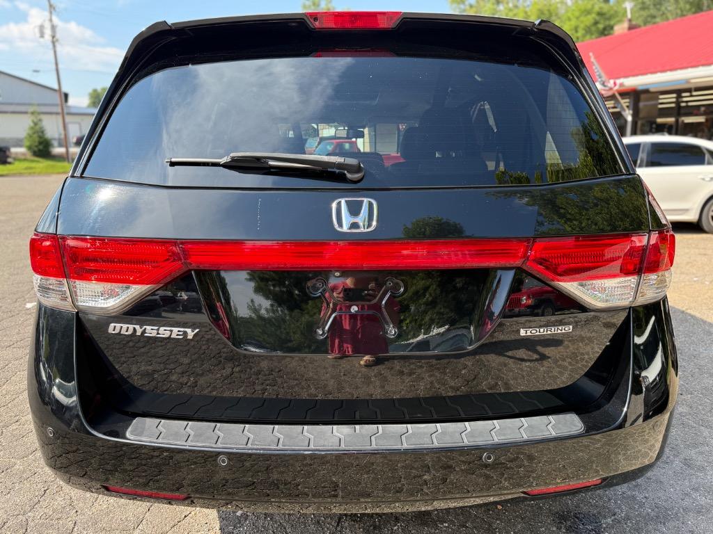 2016 Honda Odyssey - $15,490