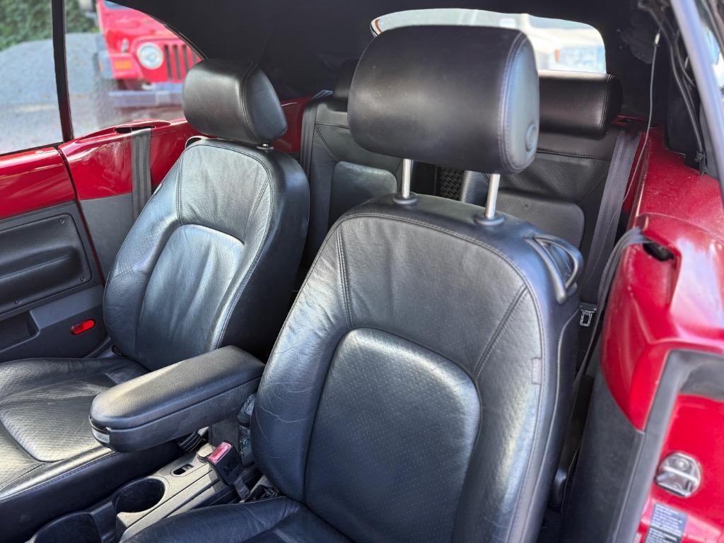 2006 Volkswagen Beetle - $6,900