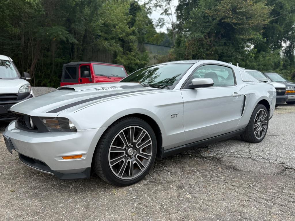 2010 Ford Mustang - $15,900