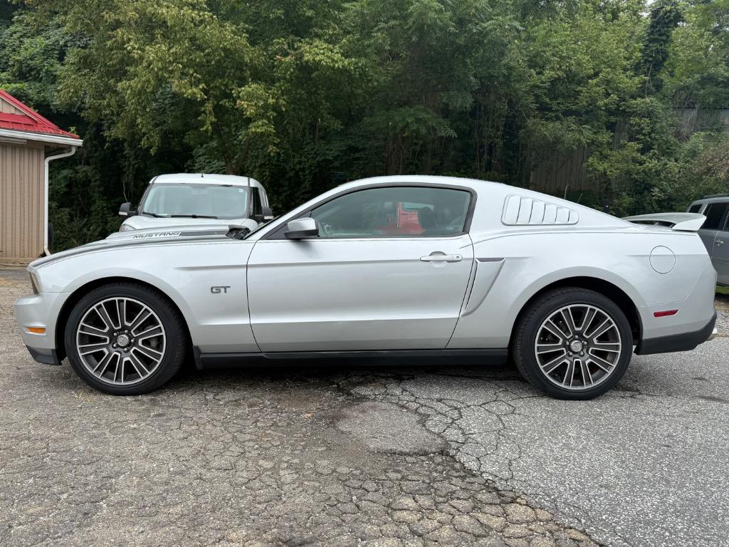 2010 Ford Mustang - $15,900