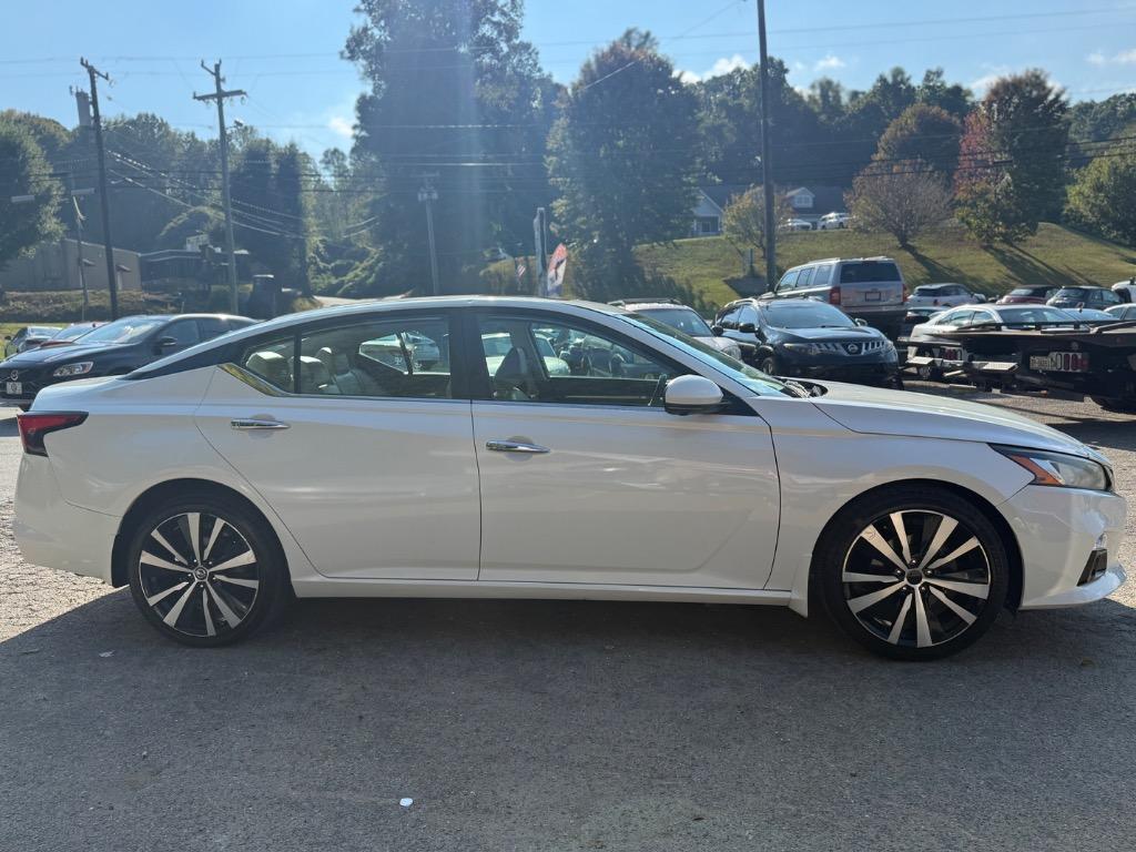 2019 Nissan Altima - $18,500