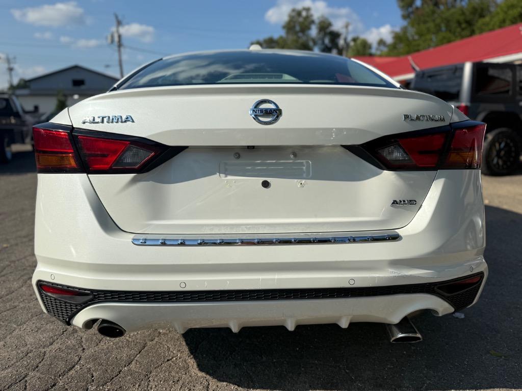 2019 Nissan Altima - $18,500