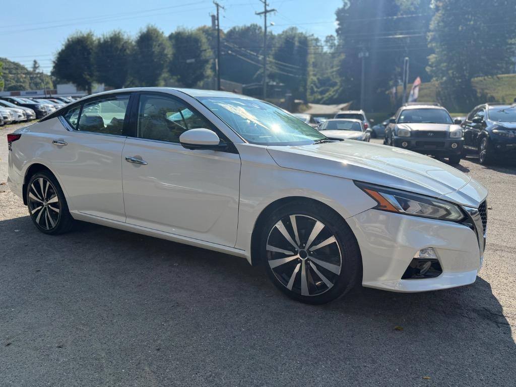 2019 Nissan Altima - $18,500