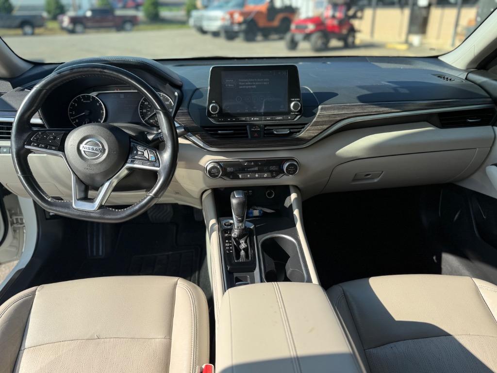 2019 Nissan Altima - $18,500