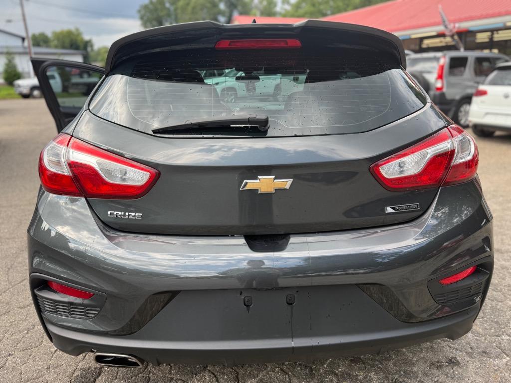 2017 Chevrolet Cruze - $11,250