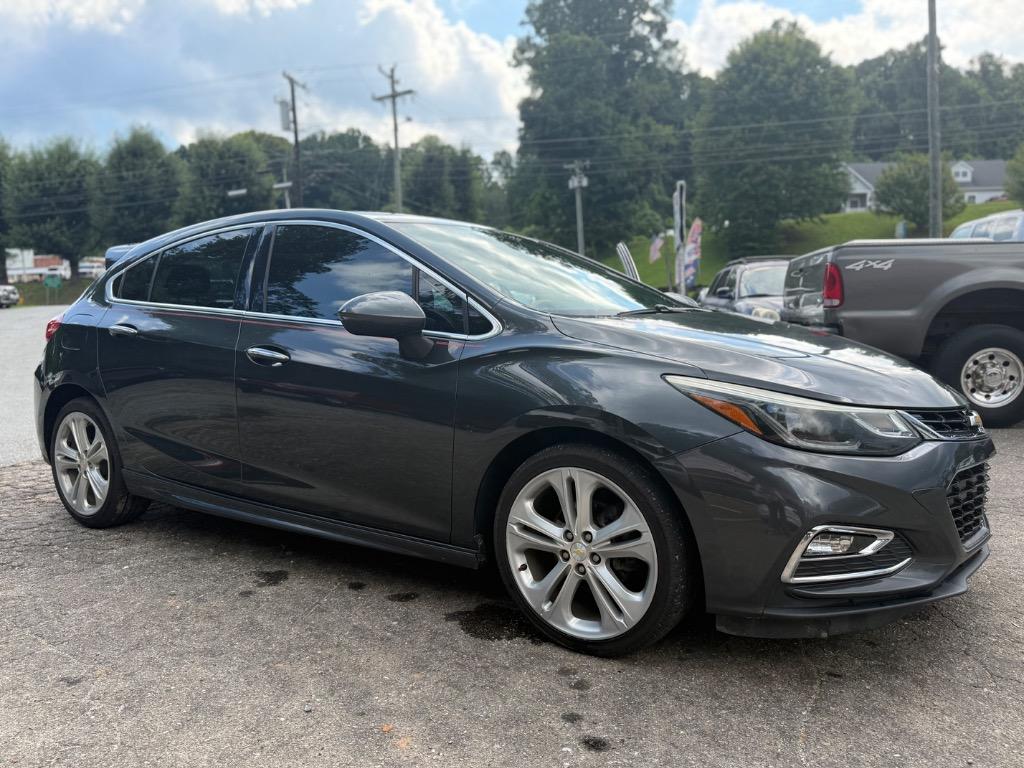 2017 Chevrolet Cruze - $11,250