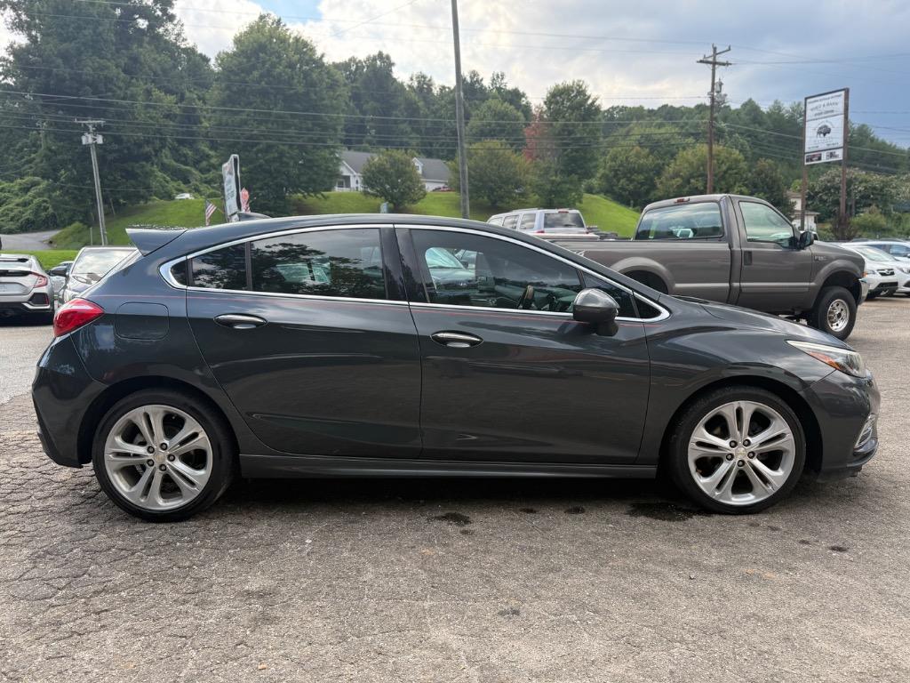 2017 Chevrolet Cruze - $11,250