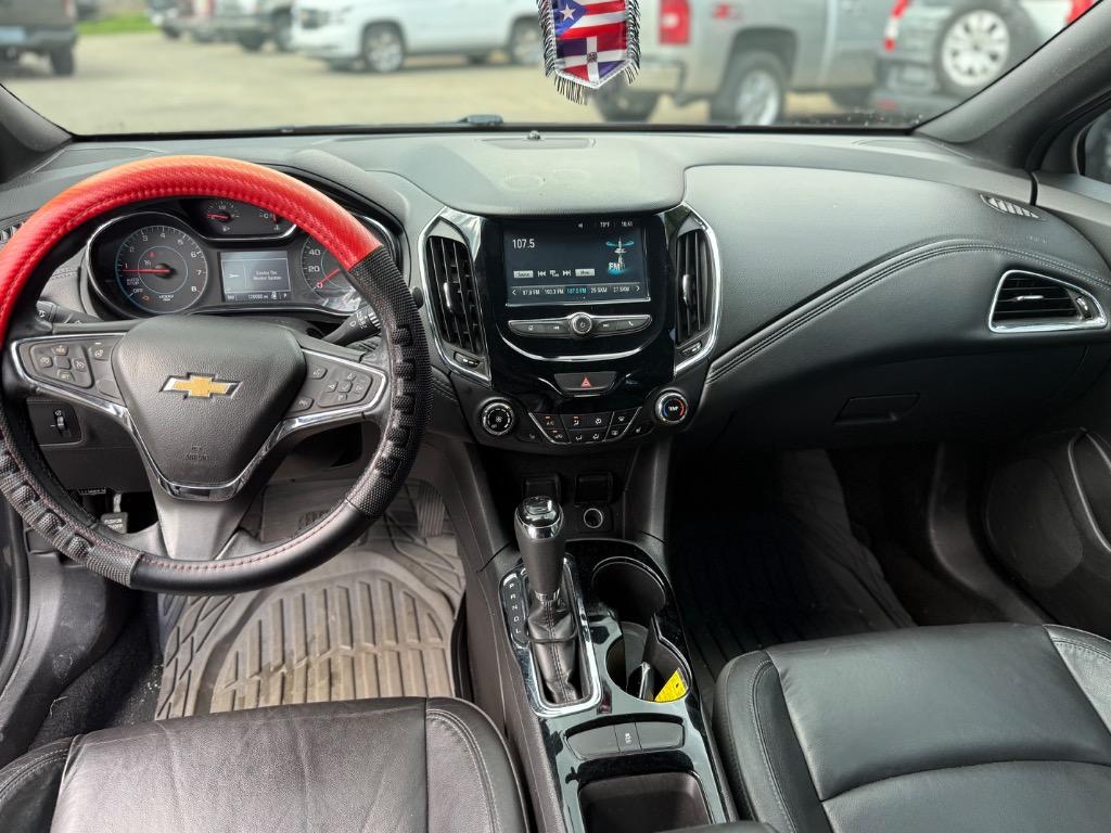 2017 Chevrolet Cruze - $11,250