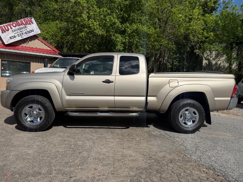 2007 Toyota Tacoma - $14,900