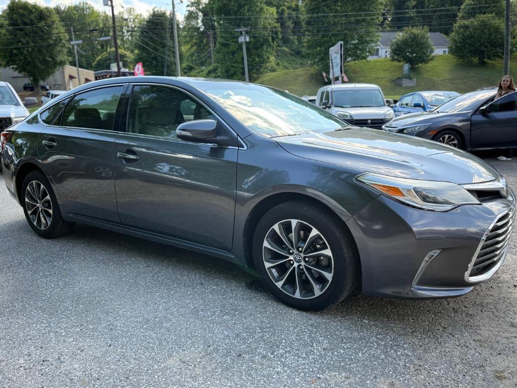 2017 Toyota Avalon - $15,450