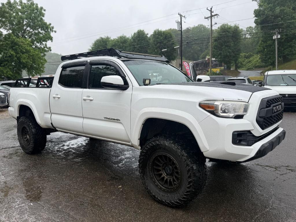 2017 Toyota Tacoma - $29,500