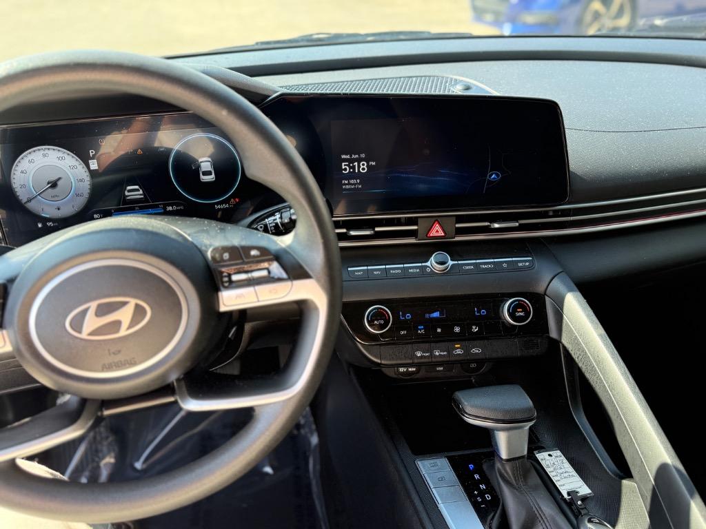 2024 Hyundai Elantra - $21,500
