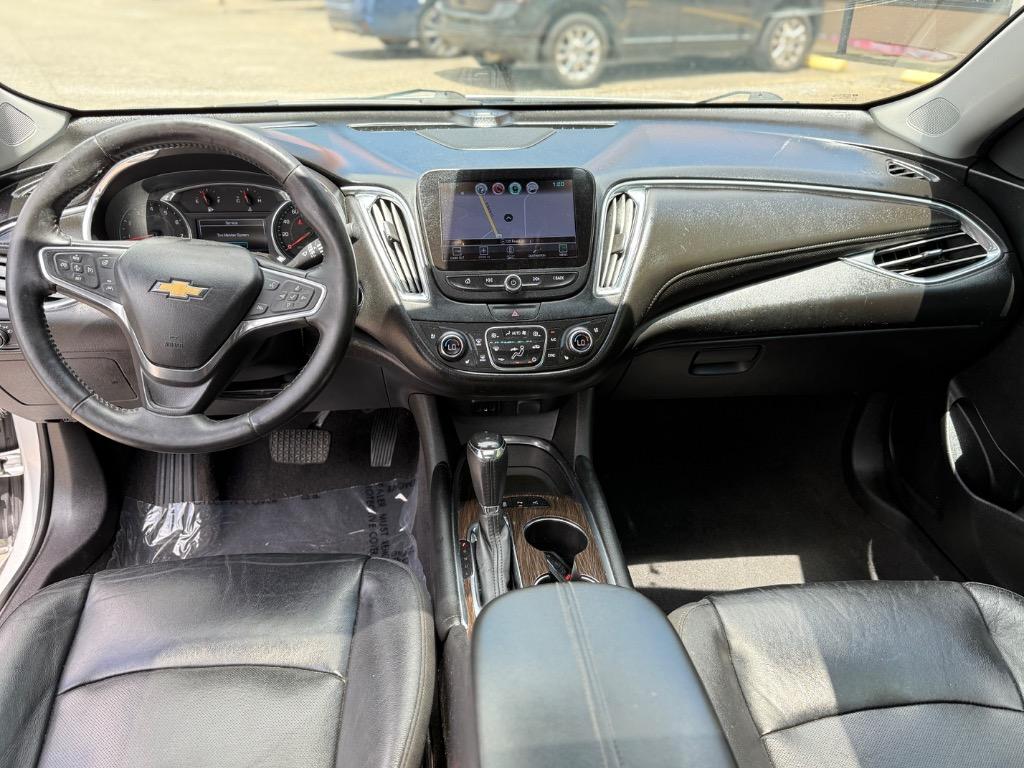 2017 Chevrolet Malibu - $14,900
