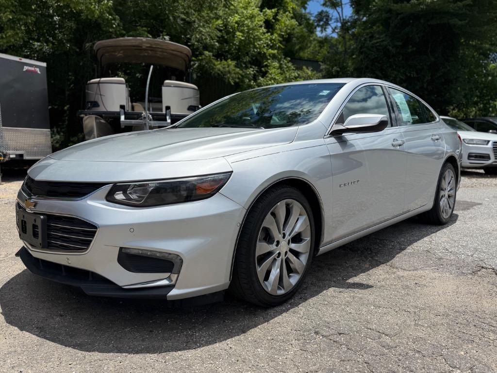 2017 Chevrolet Malibu - $14,900