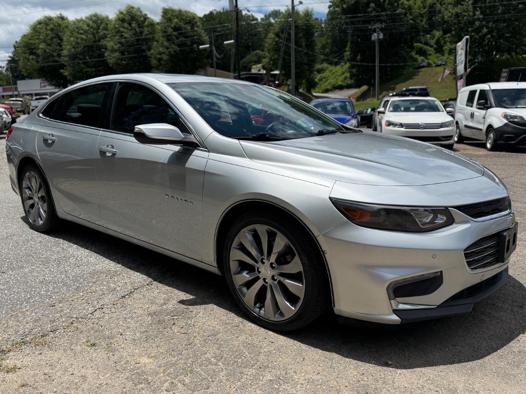 2017 Chevrolet Malibu - $14,900