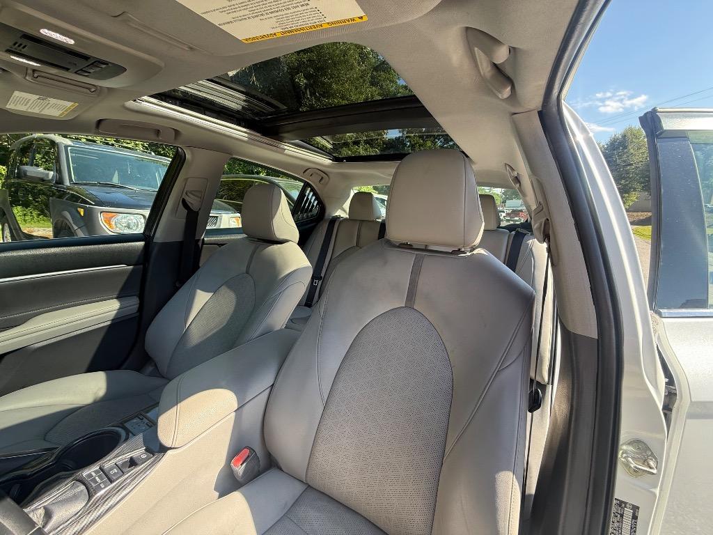 2018 Toyota Camry - $18,900