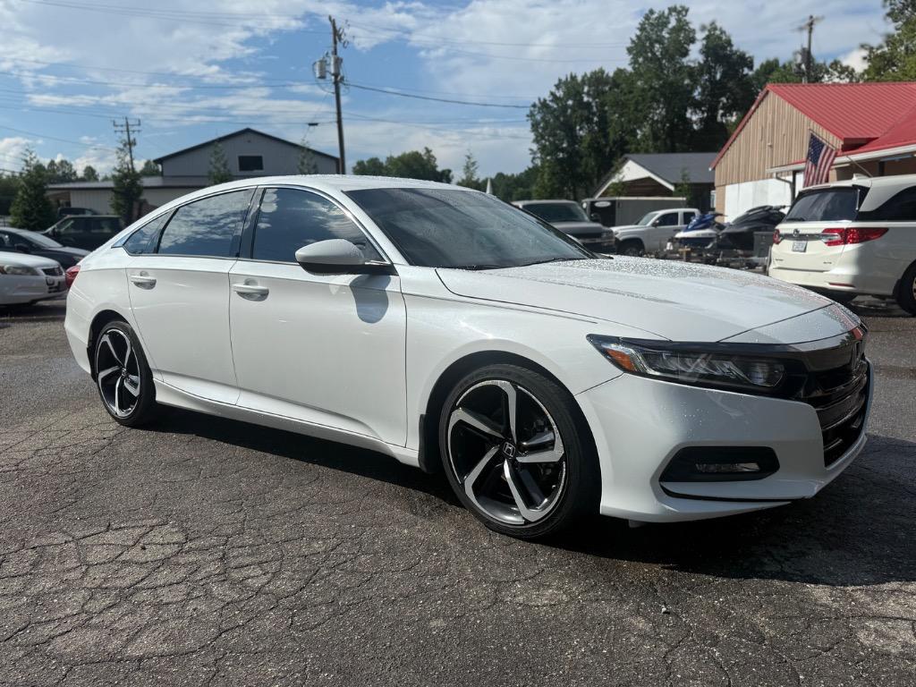 2020 Honda Accord - $19,900