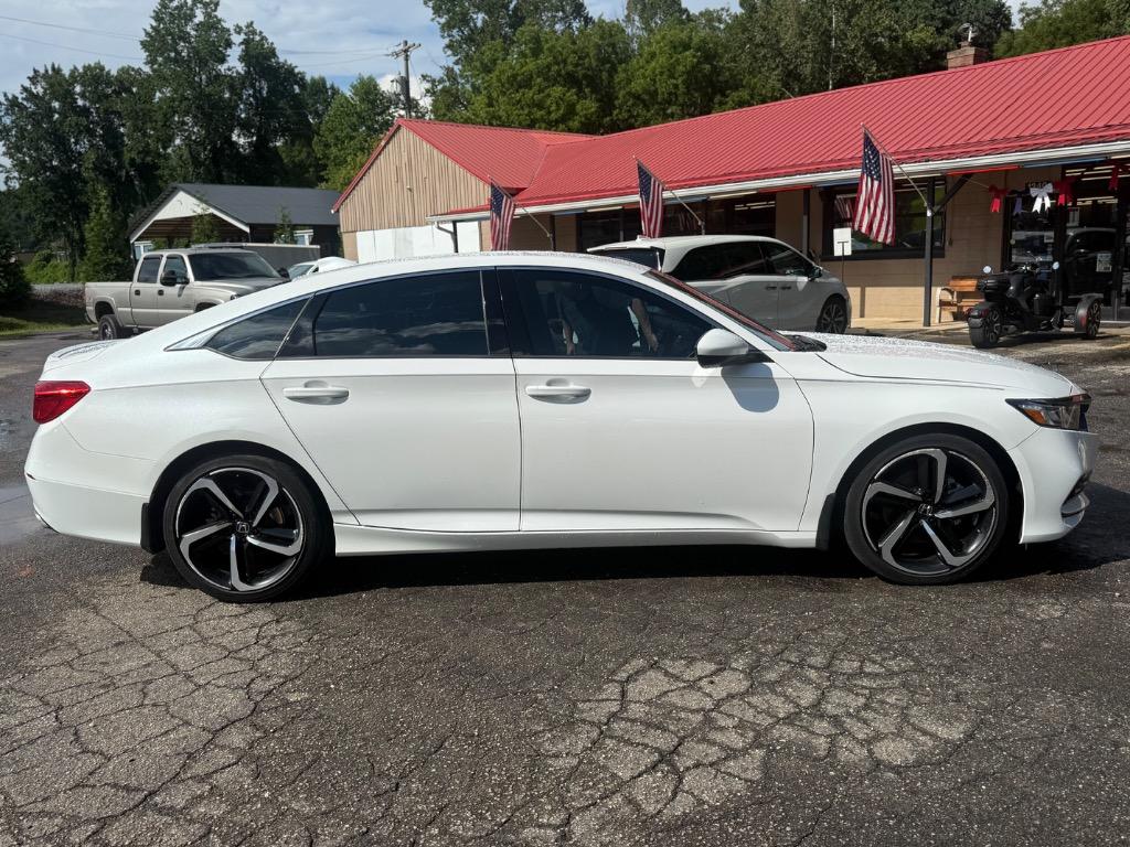2020 Honda Accord - $19,900