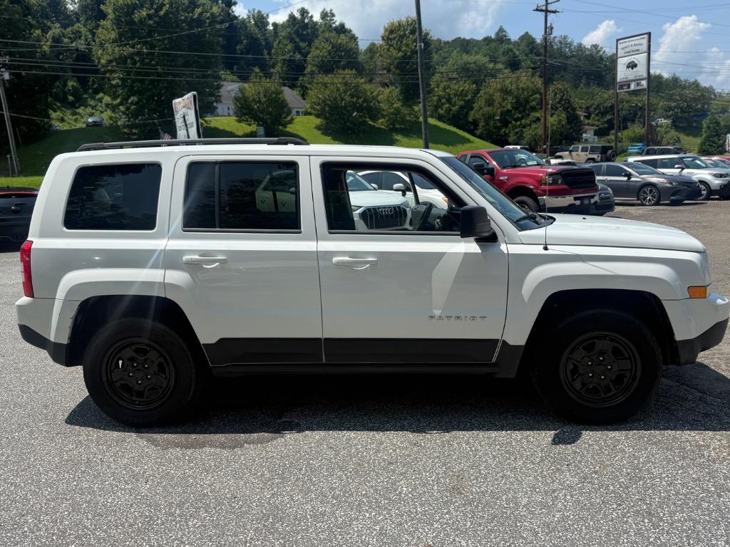 2014 Jeep Patriot - $7,995