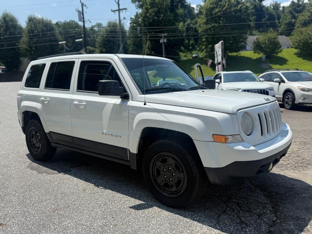 2014 Jeep Patriot - $7,995