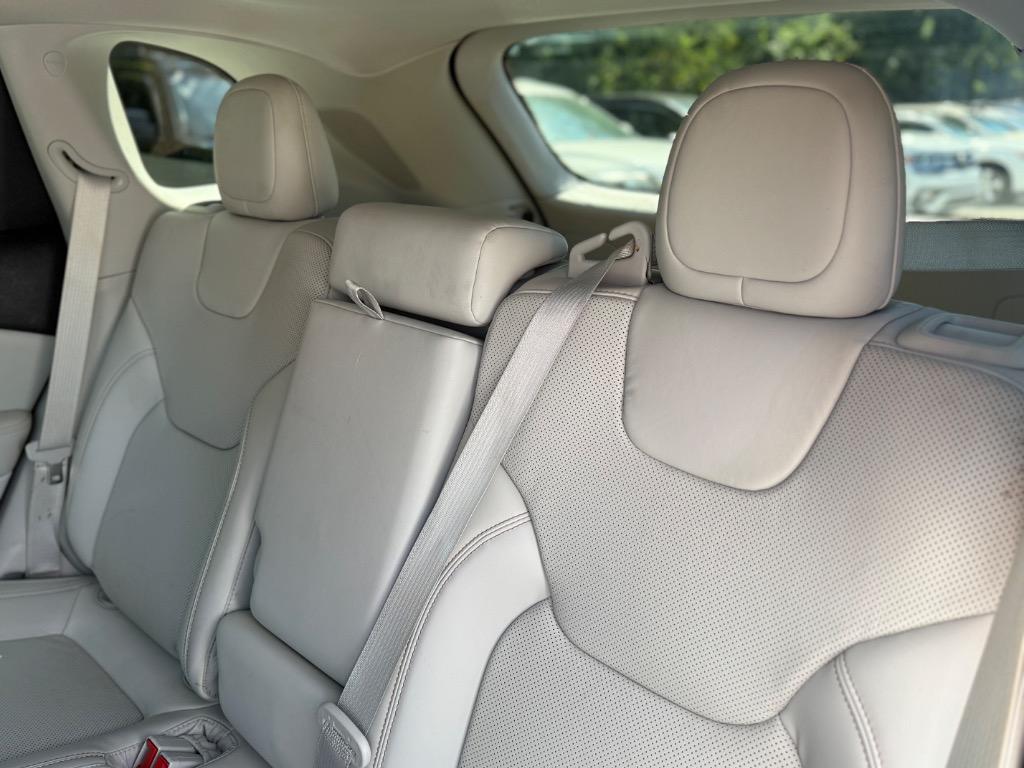 2020 Jeep Cherokee - $23,900