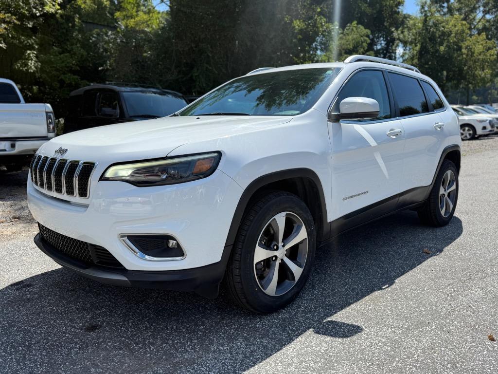2020 Jeep Cherokee - $23,900