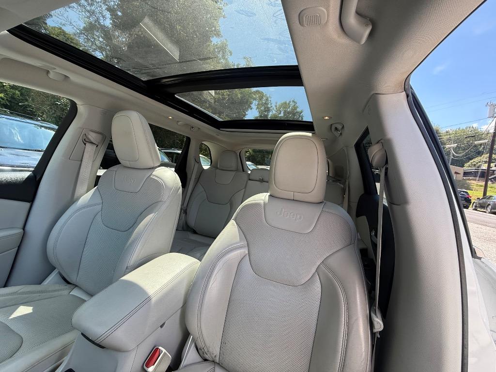 2020 Jeep Cherokee - $23,900