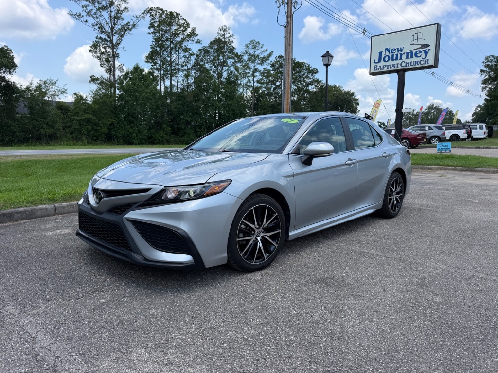 2023 Toyota Camry - $27,900