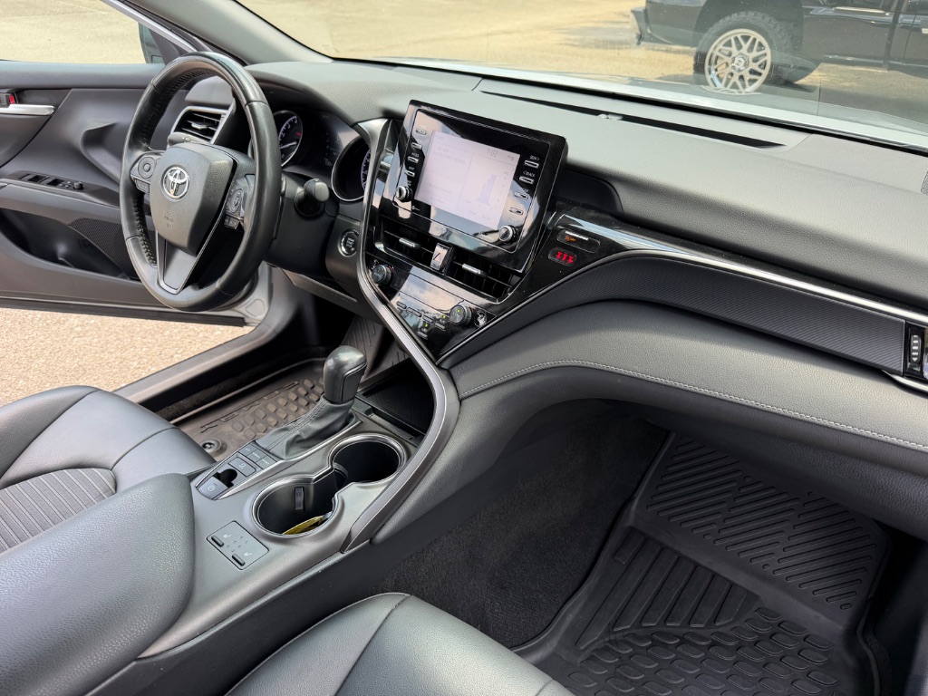 2023 Toyota Camry - $27,900