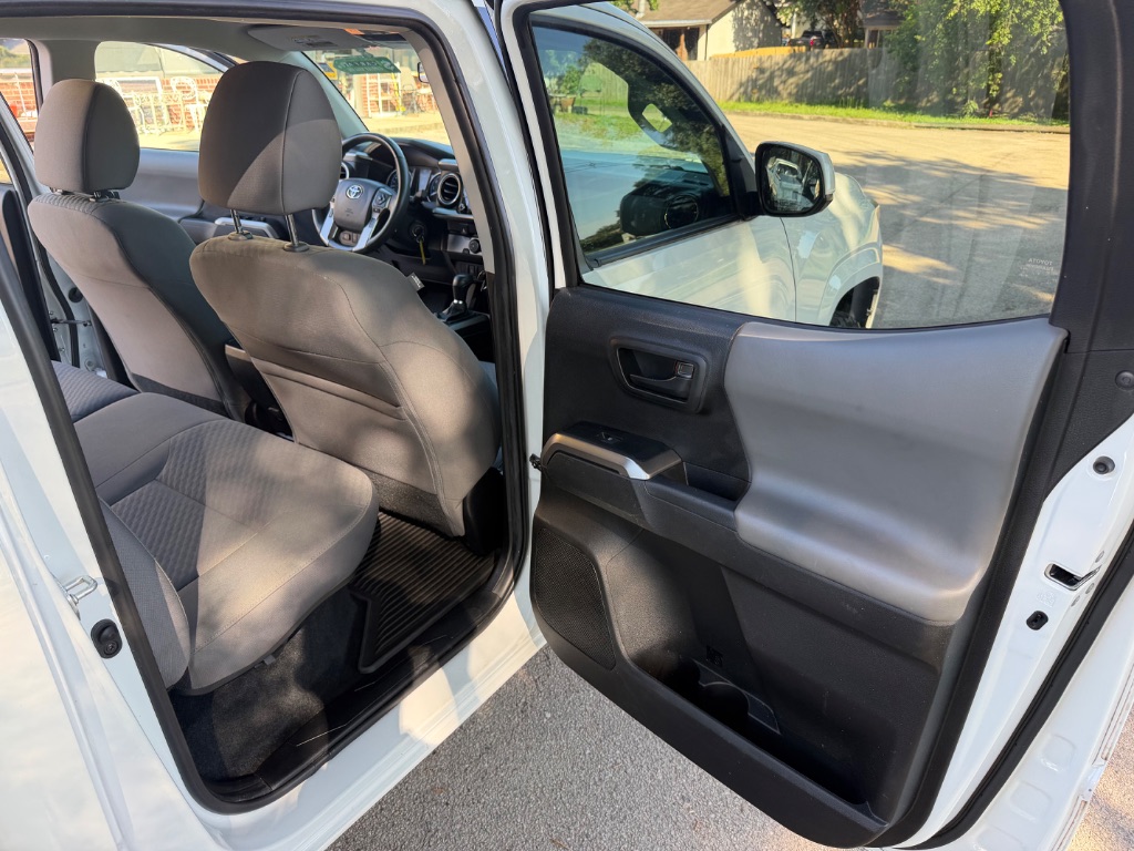 2022 Toyota Tacoma - $28,995