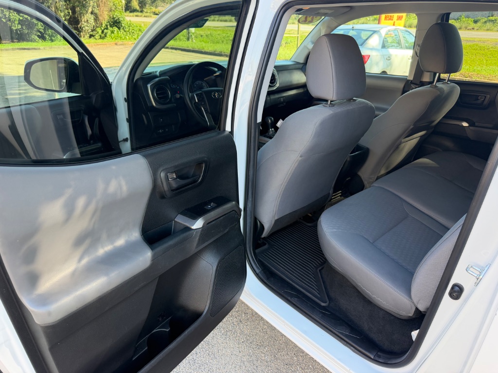 2022 Toyota Tacoma - $28,995