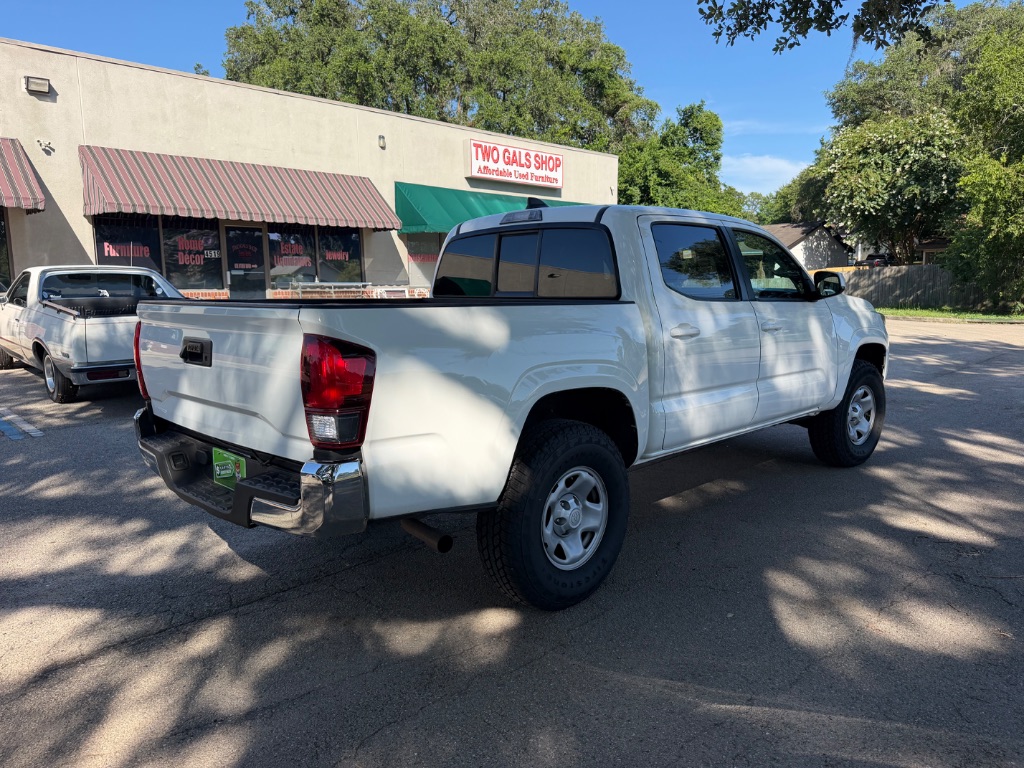 2022 Toyota Tacoma - $28,995