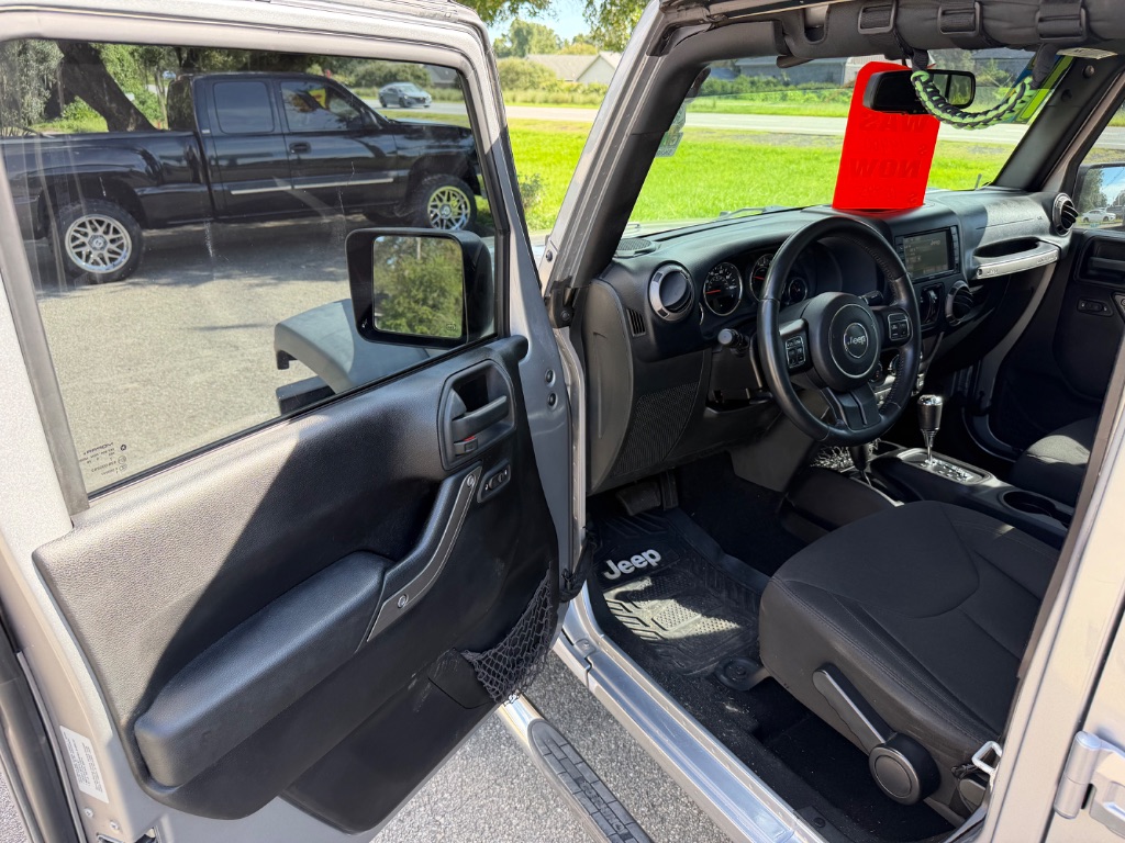 2015 Jeep Wrangler - $18,995