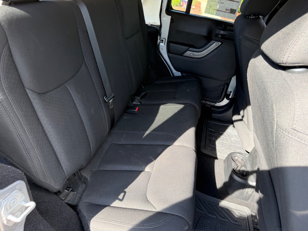 2015 Jeep Wrangler - $18,995