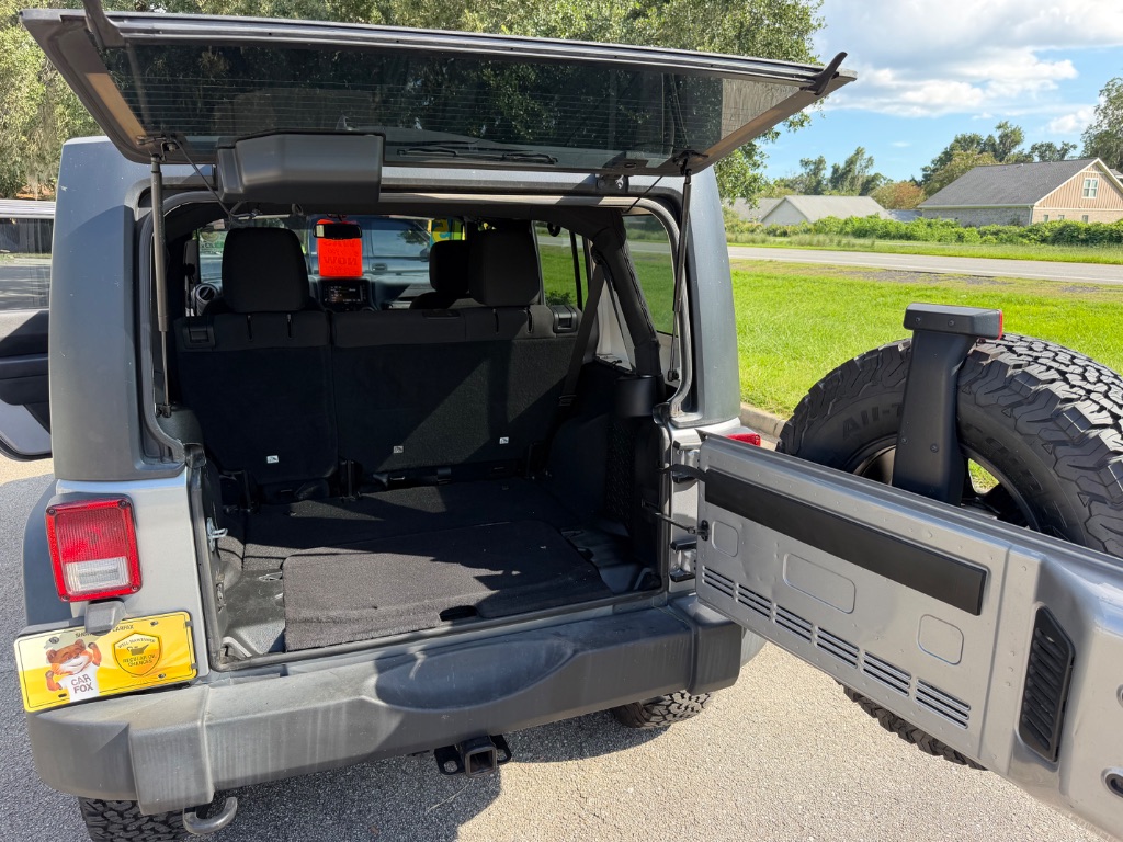 2015 Jeep Wrangler - $18,995