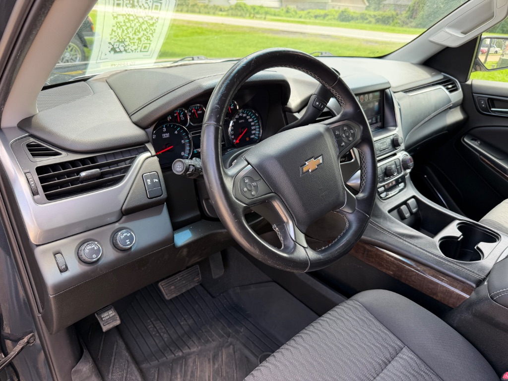 2019 Chevrolet Suburban - $22,995