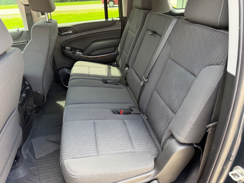2019 Chevrolet Suburban - $22,995