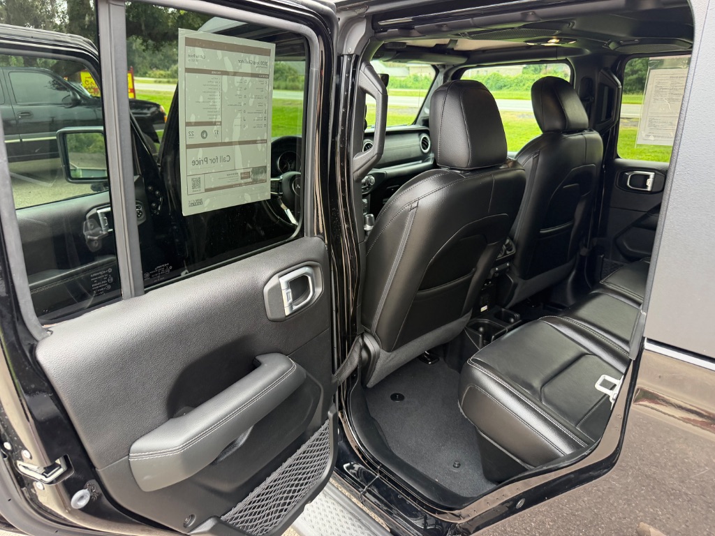 2020 Jeep Gladiator - $26,995