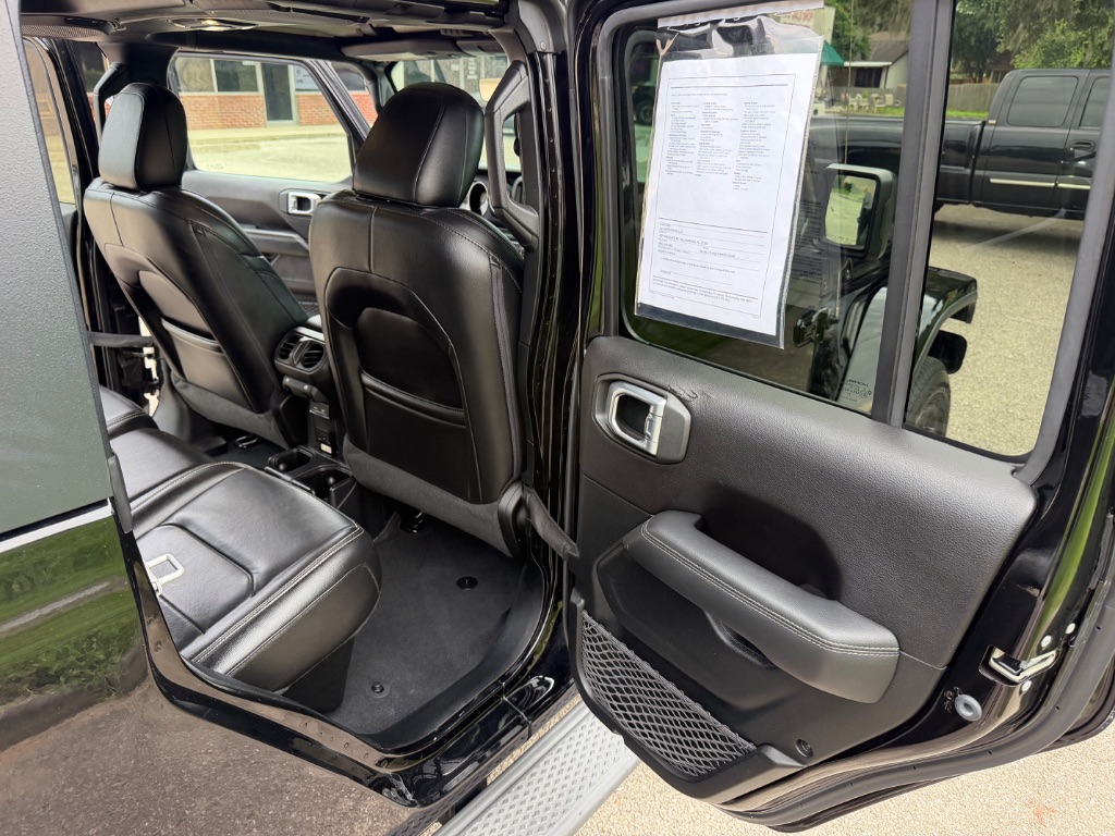 2020 Jeep Gladiator - $26,995