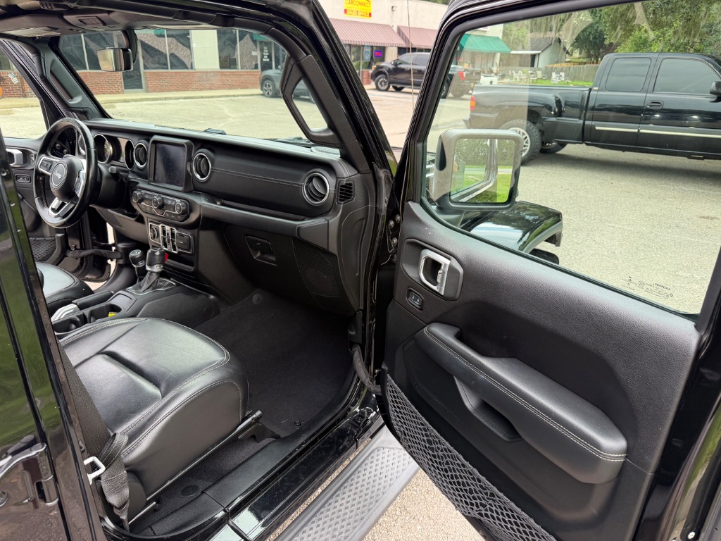 2020 Jeep Gladiator - $26,995