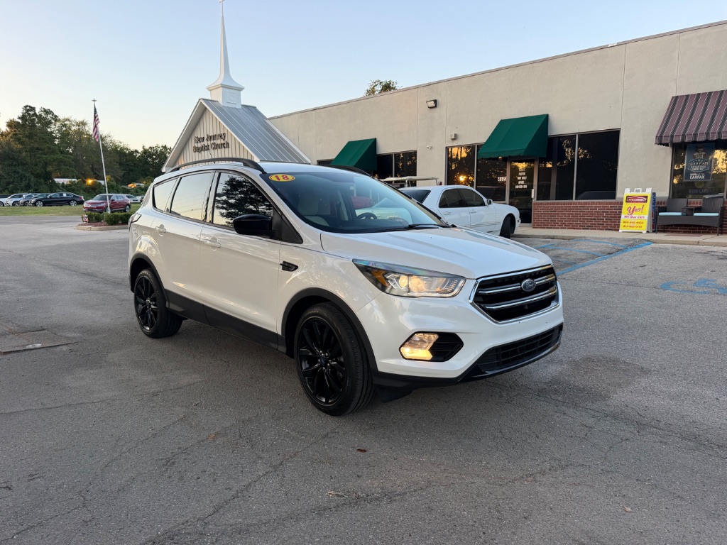 2018 Ford Escape - $12,995