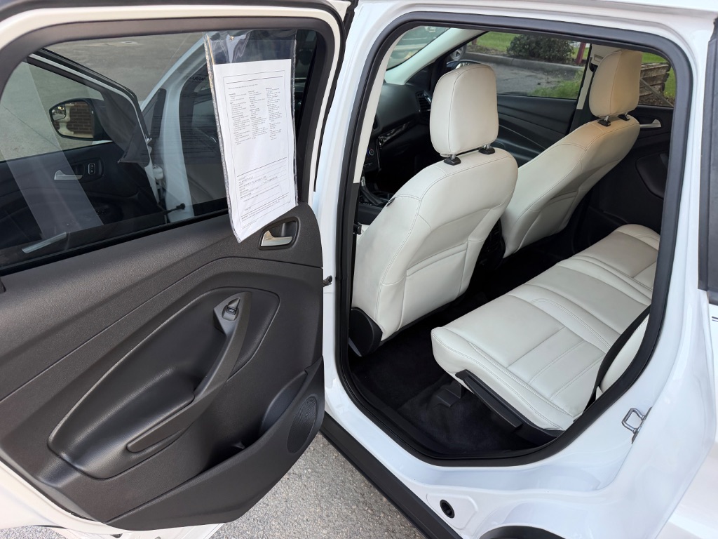 2018 Ford Escape - $12,995