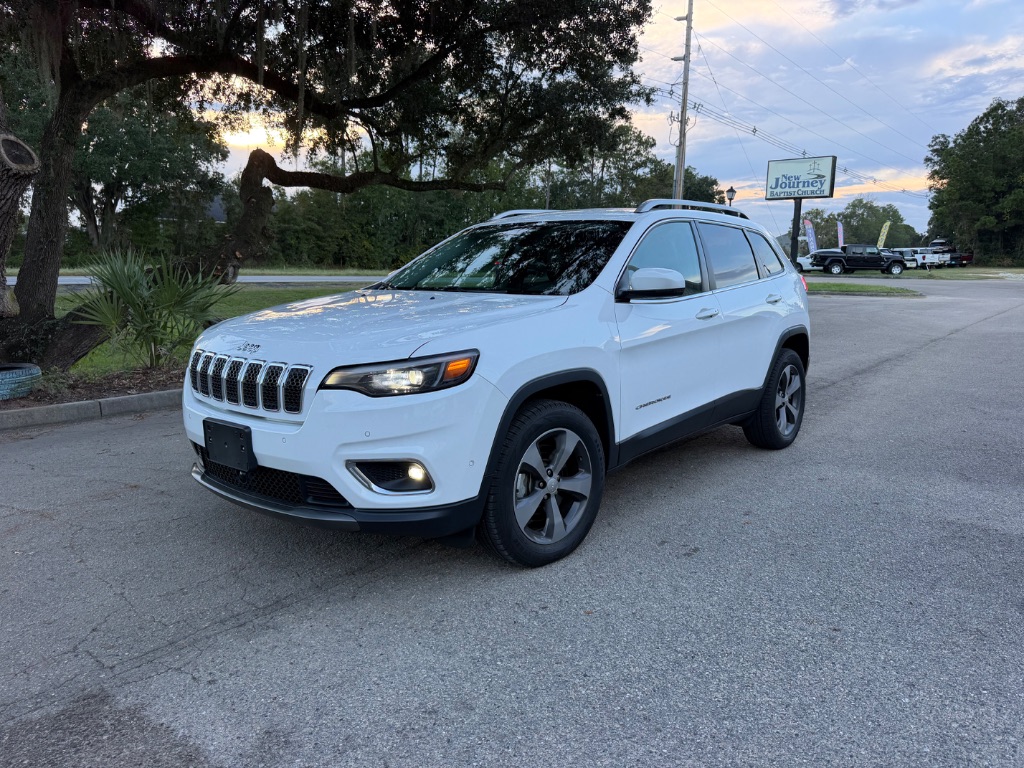 2019 Jeep Cherokee - $17,995