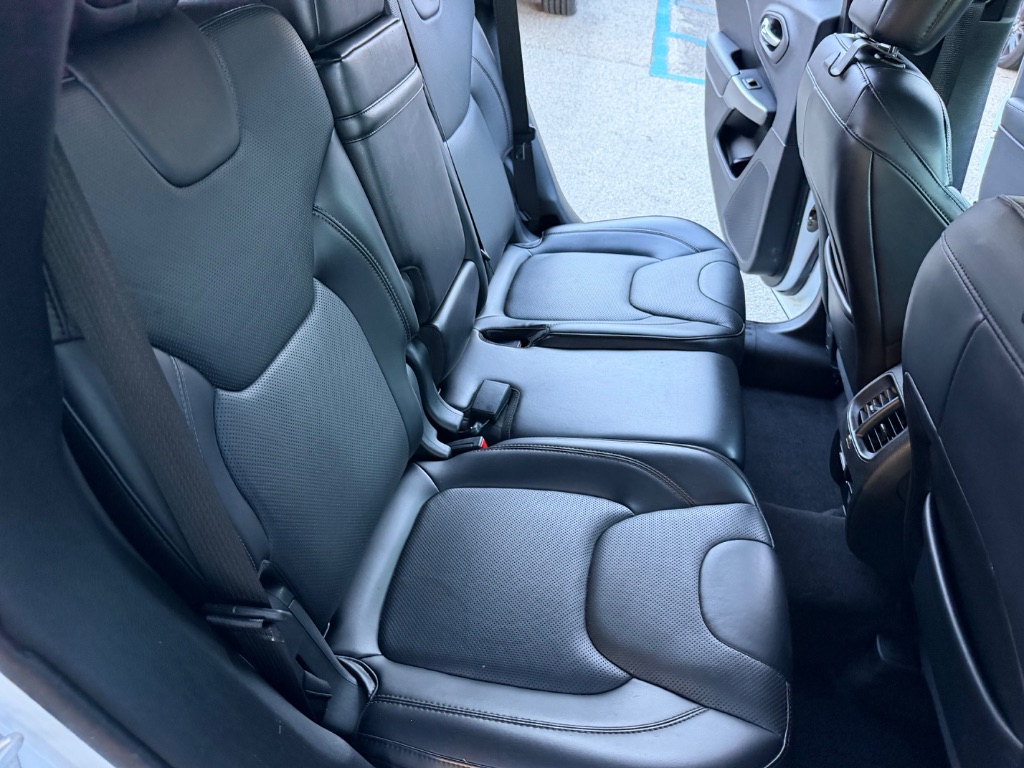 2019 Jeep Cherokee - $17,995