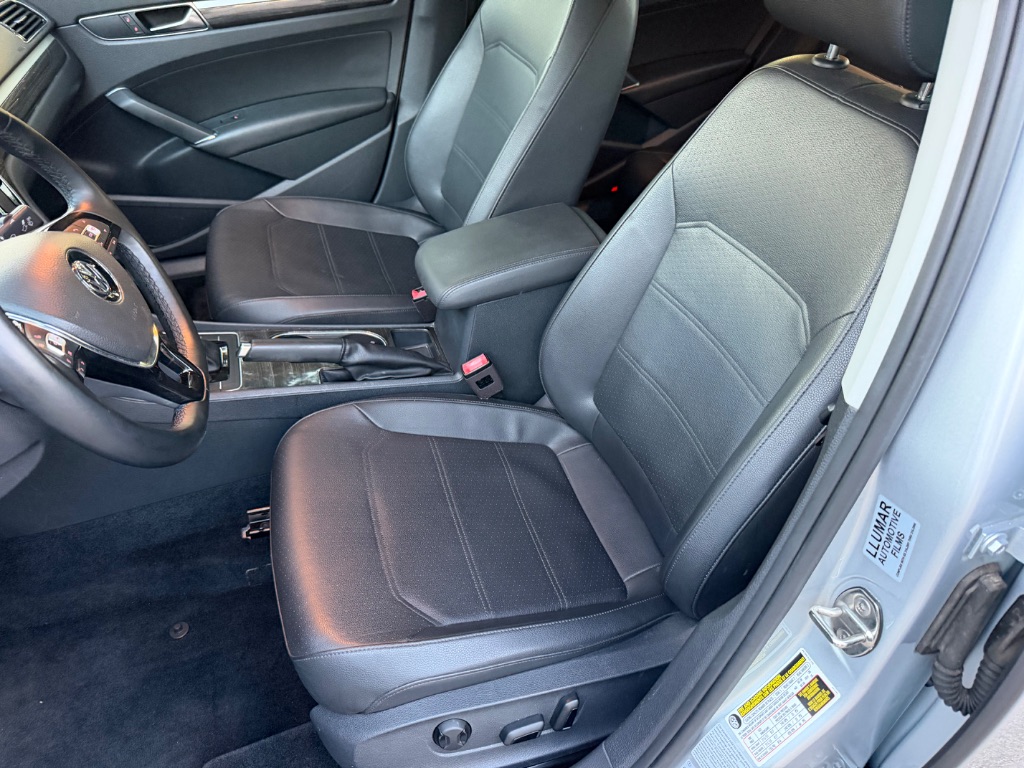 2018 Volkswagen Passat - $14,995
