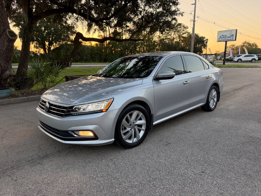 2018 Volkswagen Passat - $14,995